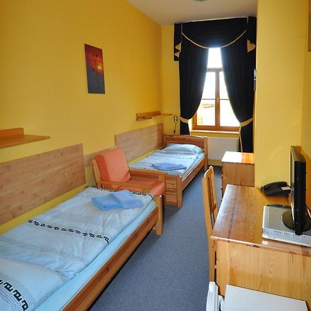 Hotel U Radnice Louny Chambre photo