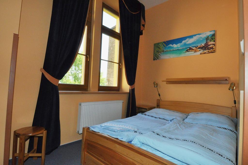 Hotel U Radnice Louny Extérieur photo