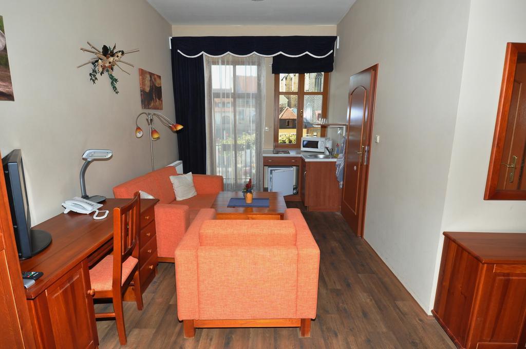 Hotel U Radnice Louny Extérieur photo