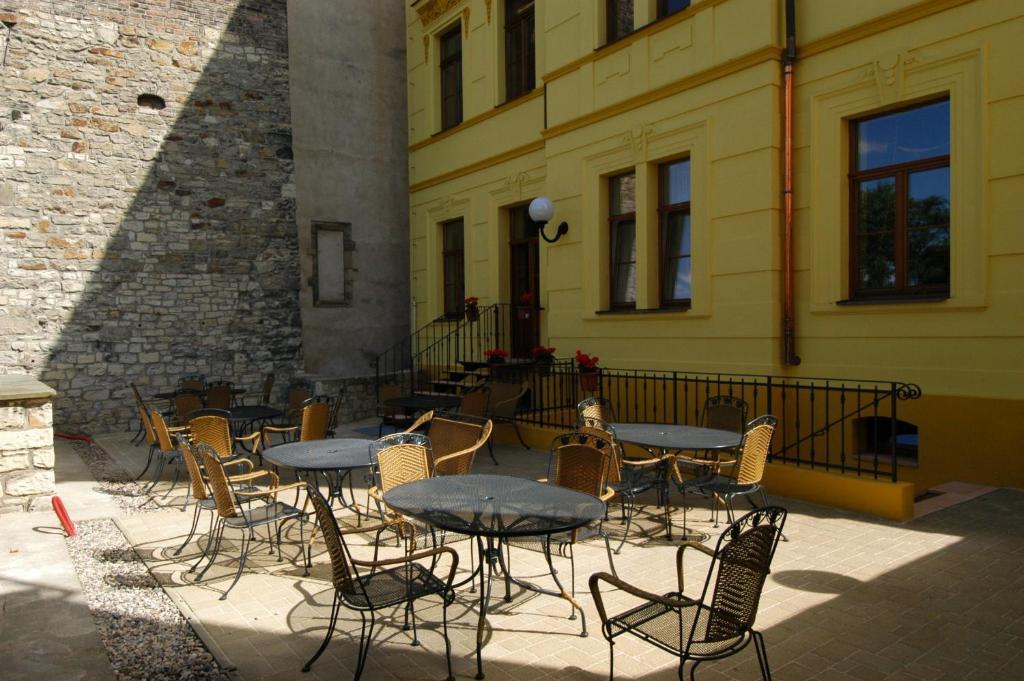 Hotel U Radnice Louny Extérieur photo
